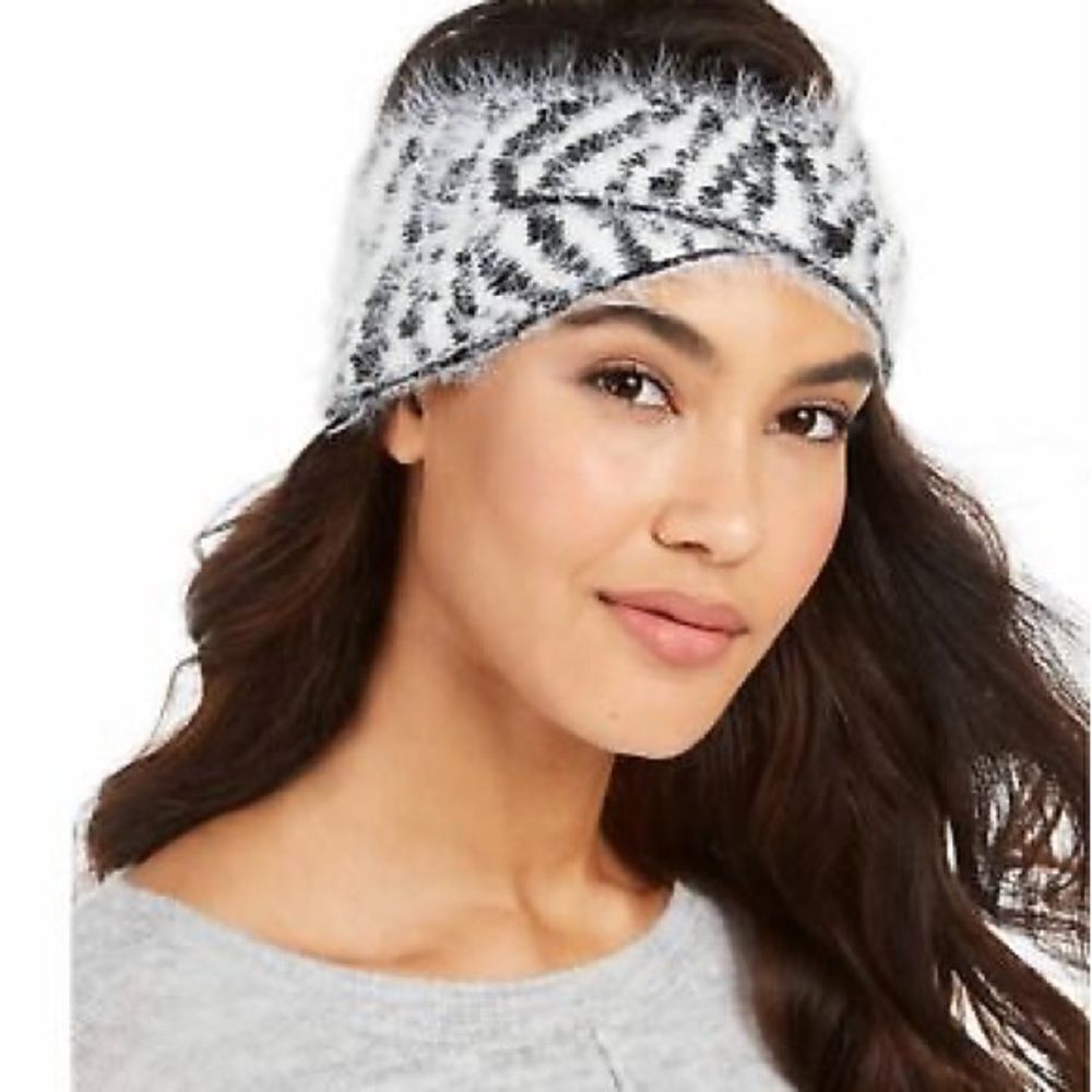 NWT DKNY Fuzzy Animal Print Knit Twist Headband Black and White